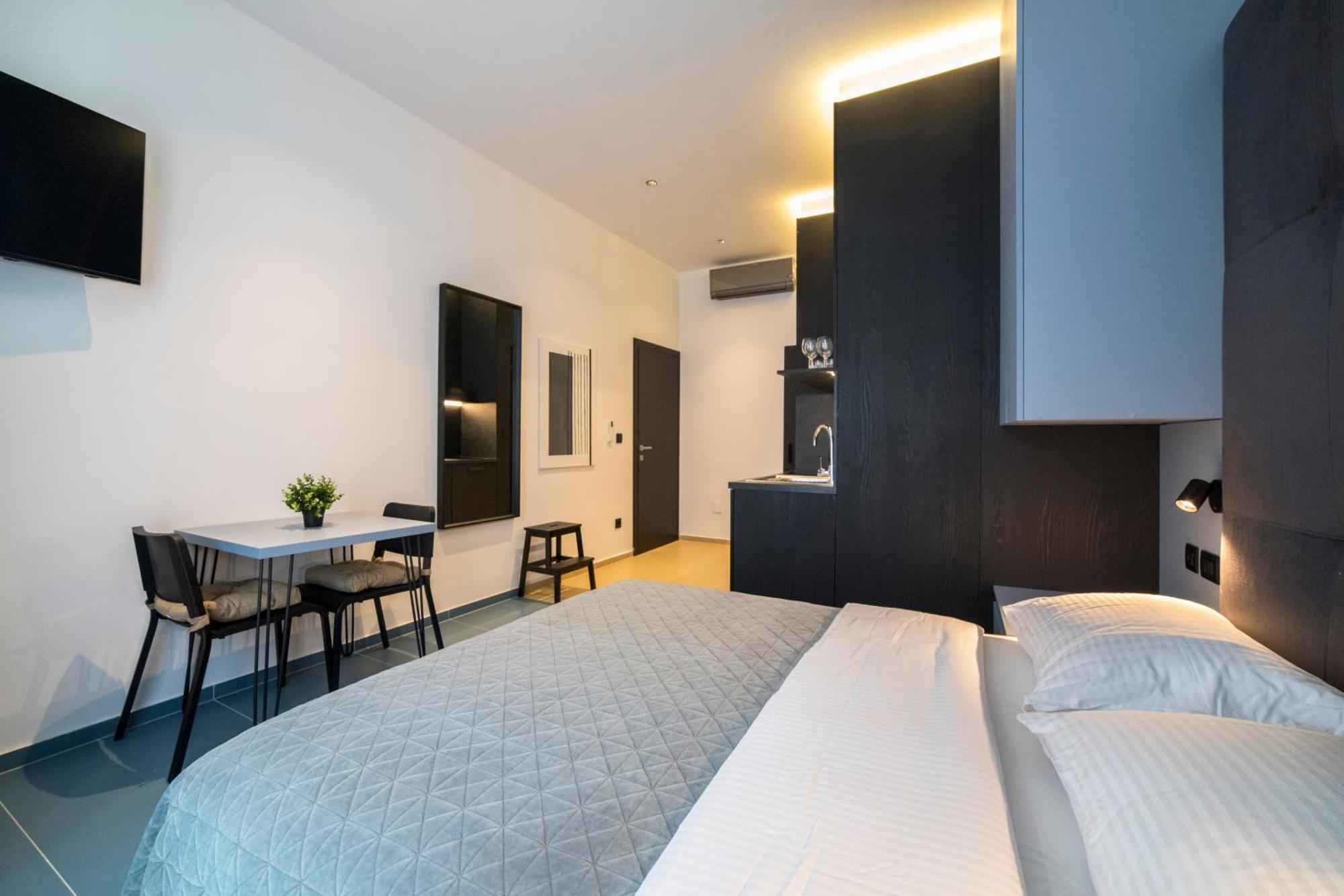 Apartments Bella Mia, 1St Floor ซาเกร็บ ภายนอก รูปภาพ